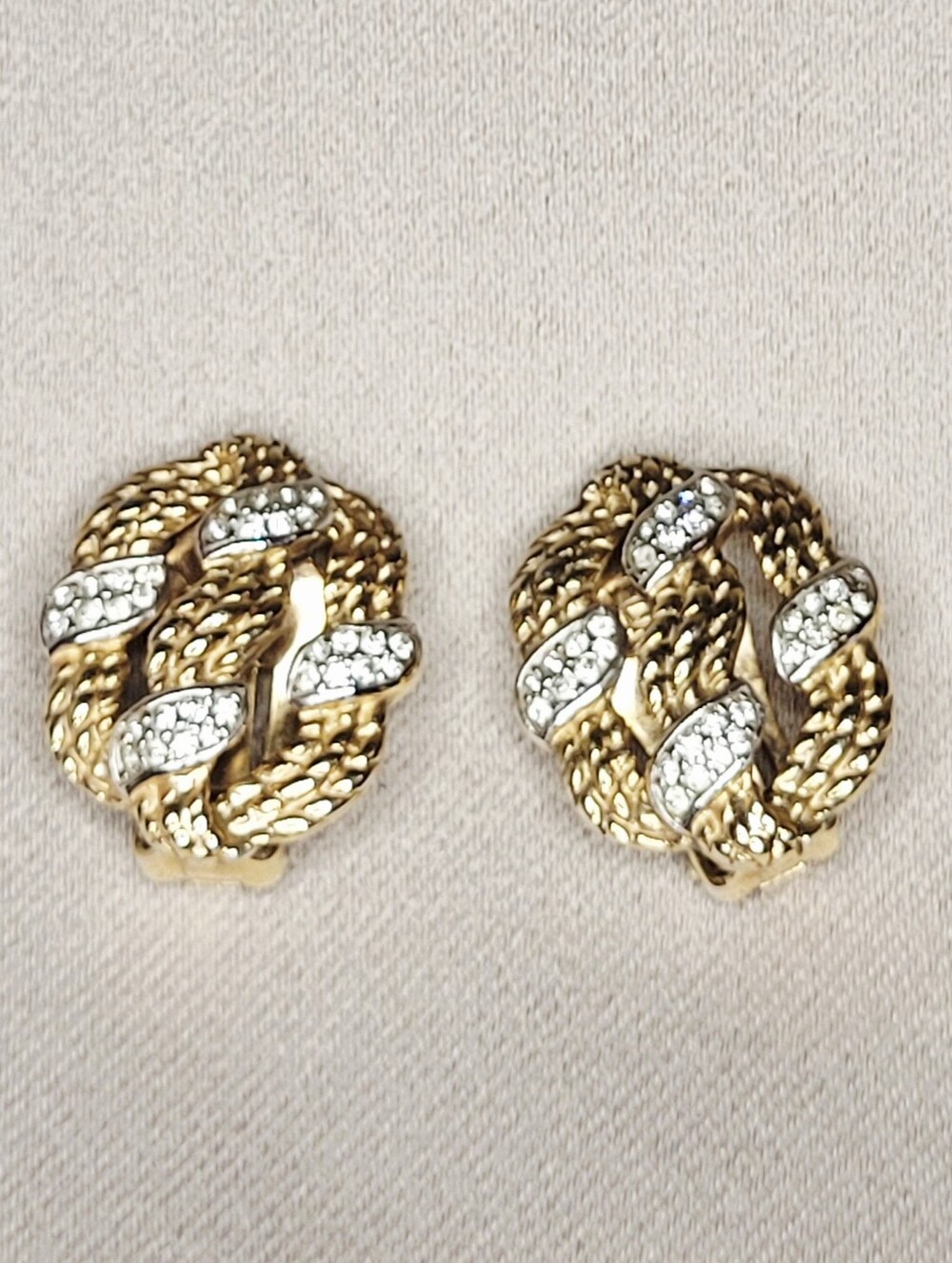 Trifari | Crown Trifari ©️ | MCM | Earrings | Clip on | Rope Rhinestone